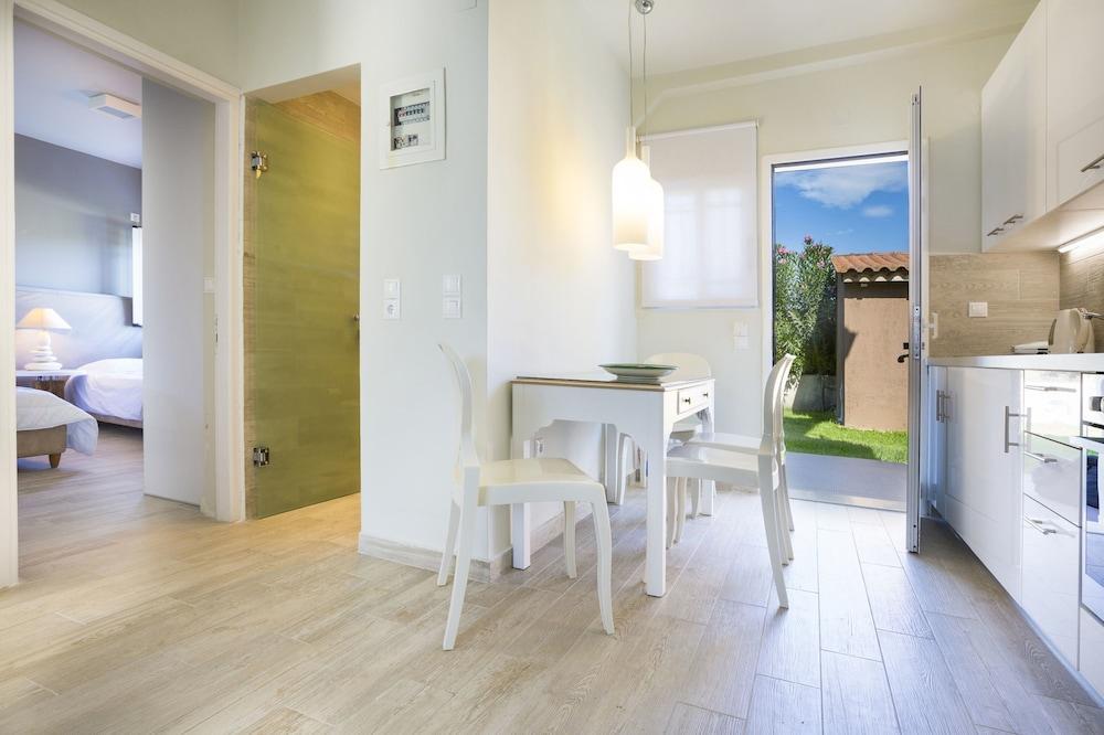 Olive Grove Studios & Apartments Svoronata Exterior photo