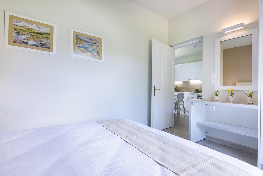 Olive Grove Studios & Apartments Svoronata Exterior photo
