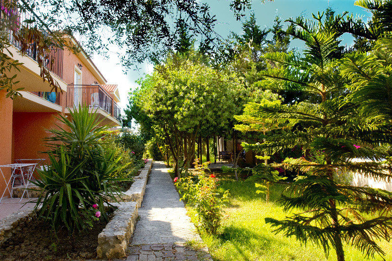Olive Grove Studios & Apartments Svoronata Exterior photo